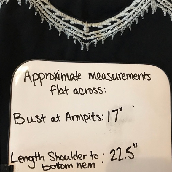 Air Space Sleeveless Embroidered Black & White Top - Picture 7 of 7